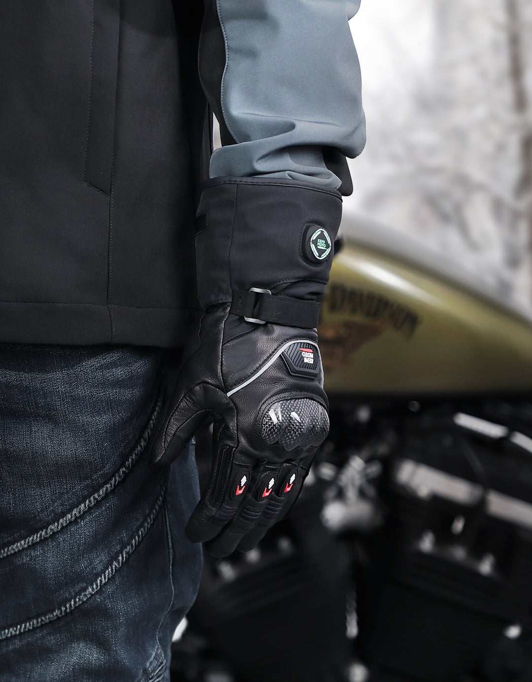 Heated Motorcycle Gloves with 7.4V 2500mAh Rechargeable Battery