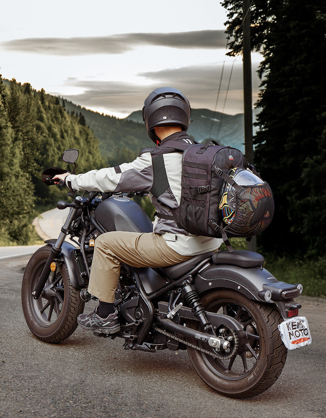Motorcycle Helmet Backpack, 27-35L - Kemimoto